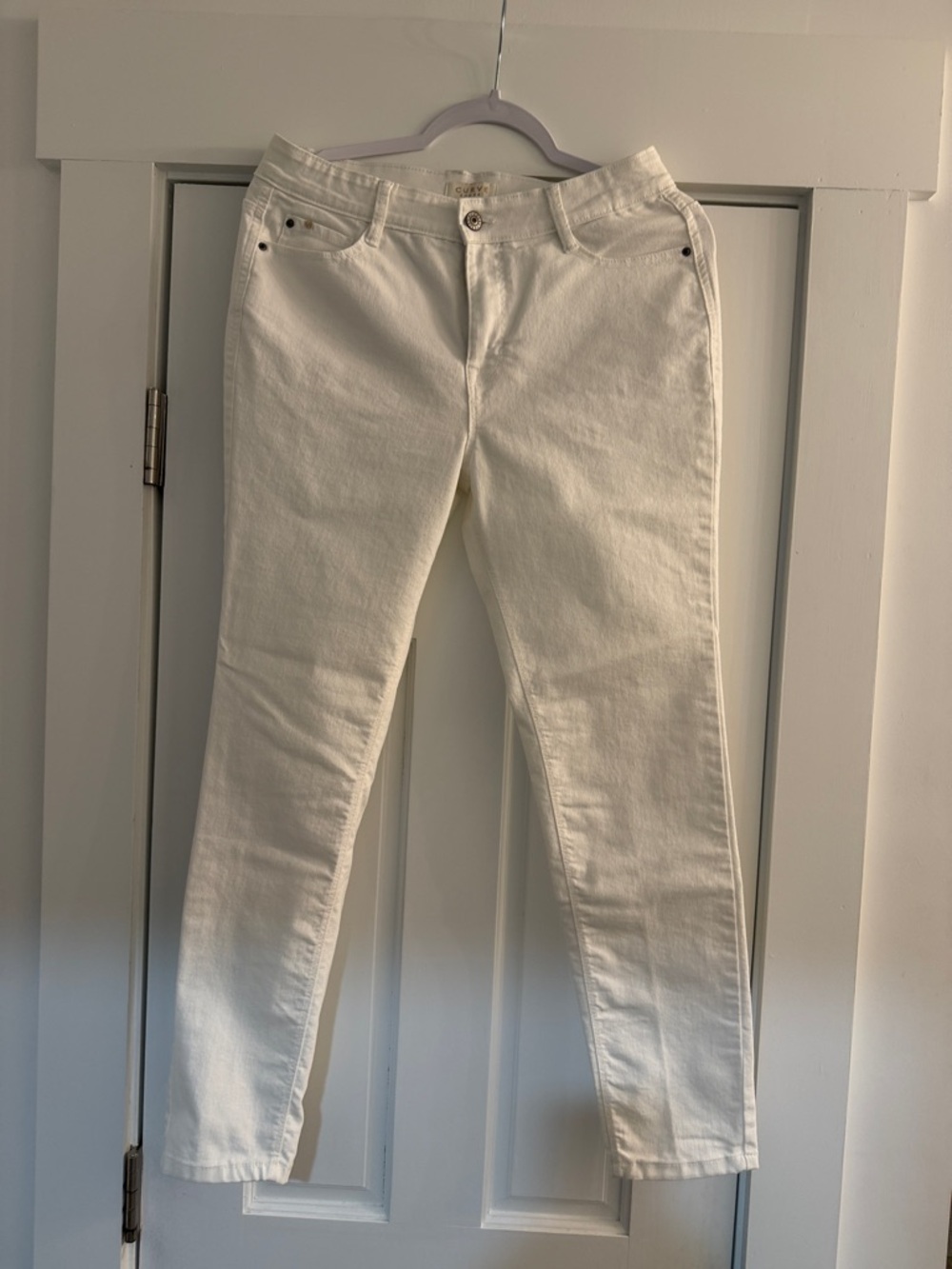 White Women's Slim Jeans